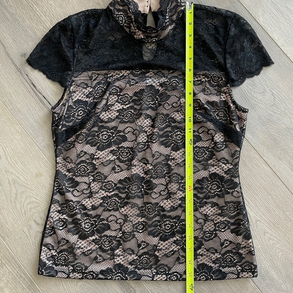 NEW YORK AND COMPANY - EUC black lace top size SMALL - Picture 13 of 13